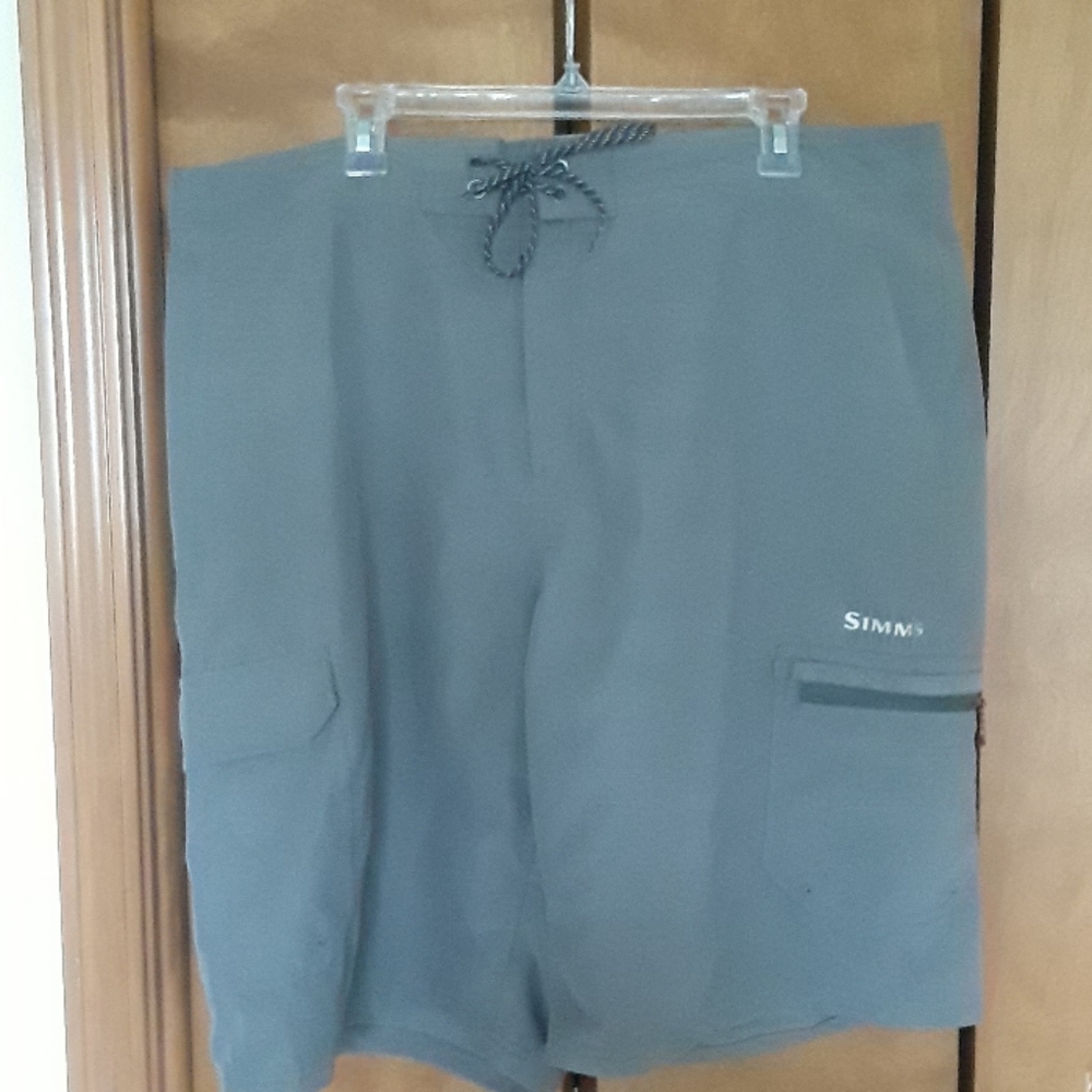 Simms  fishing shorts